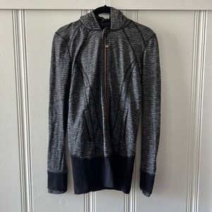 Lululemon Jacket in excellent condition.